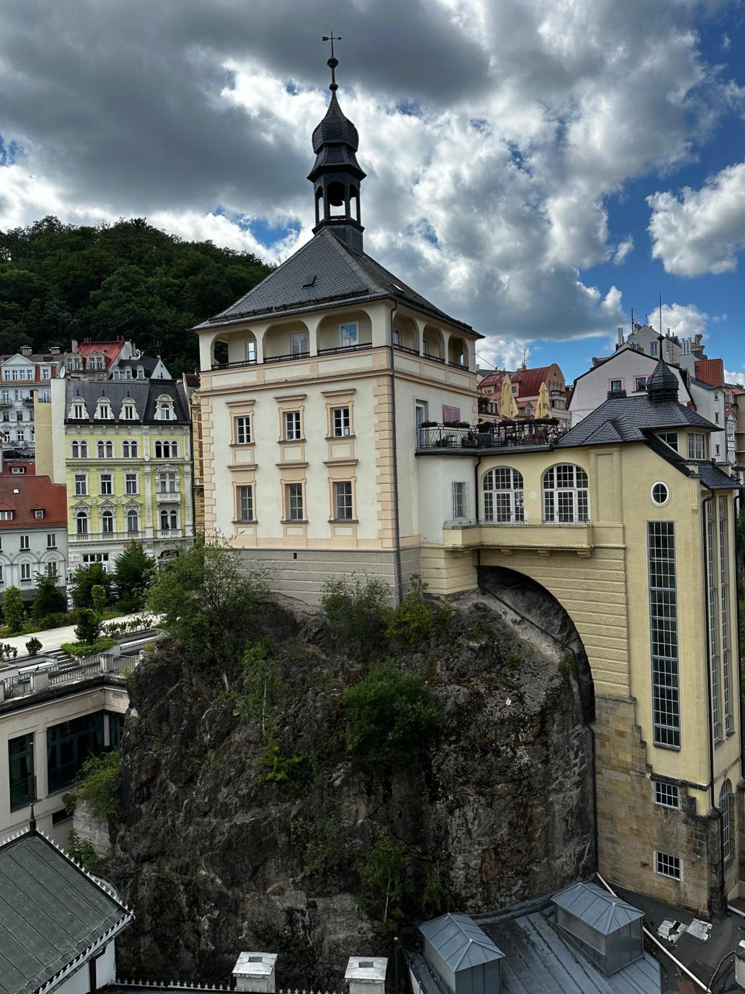 Three Rings Apartments Karlovy Vary Kültér fotó